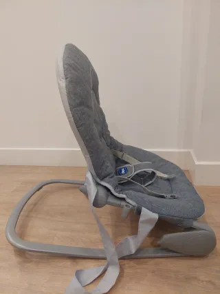 Hamaca bebé Chicco Hoopla gris
