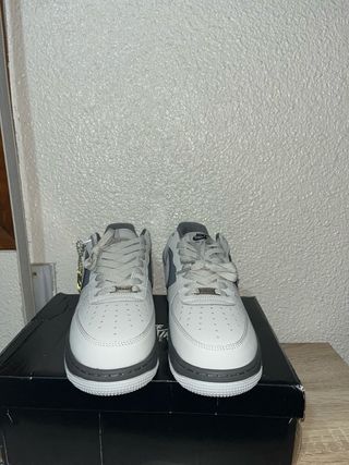 Nike Air Force 1 Hollin Gris Blanco