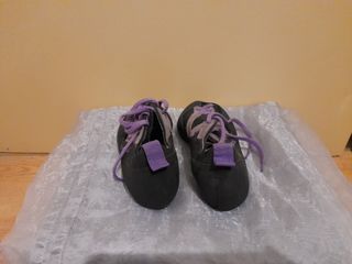 Zapatillas de escalada moradas