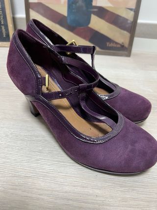 Zapatos de tacón Clarks morados