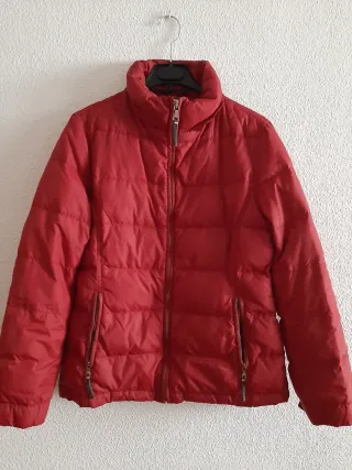 Plumas Tommy Hilfiger Roja Talla M de mujer.