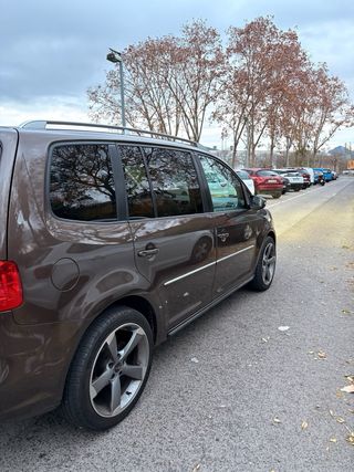 Volkswagen Touran 2011