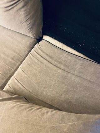 Sofá Chester de tela gris