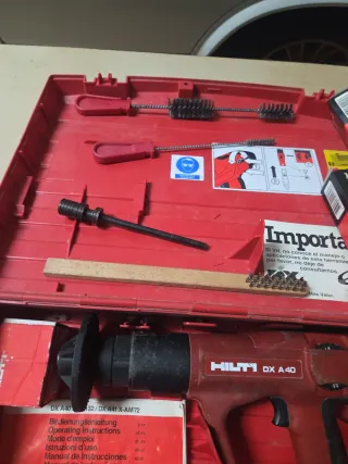 Pistola Hilti DX A40 con maletín