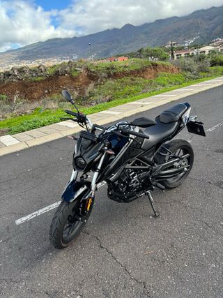 Voge 125R casi nueva