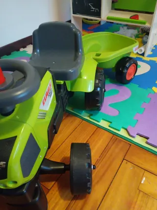 Tractor Infantil con Remolque Verde