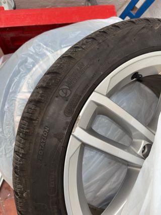 Llantas VW 17" + Michelin Alpin 6 (Nuevas)