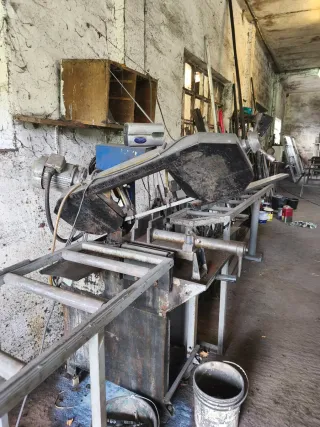 Sierra de cinta Helfer Semiautomática