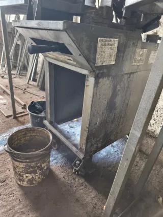 Sierra de cinta Helfer Semiautomática