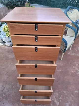 Cajonera alta de madera