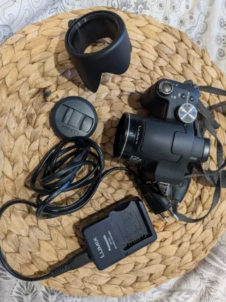 Cámara Panasonic Lumix DMC-FZ8