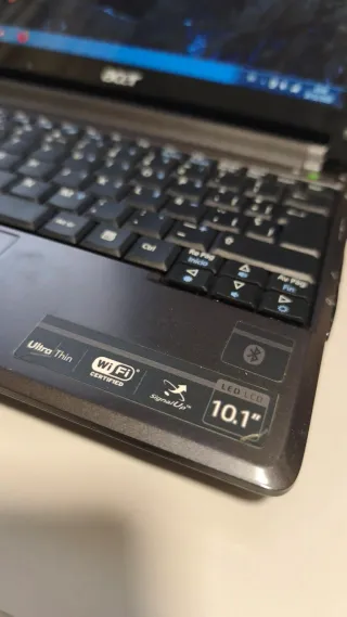 Acer Aspire One 10.1 Atom N270 2GB RAM 256GB HDD