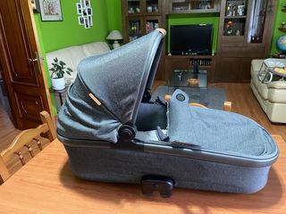 Carro bebé Confort Adorra