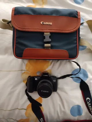 Cámara Analógica Canon EOS 500 + Bolso
