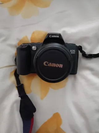 Cámara Analógica Canon EOS 500 + Bolso