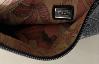 Borsa Guess nera cm22x20