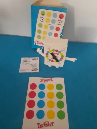 Lote 2 juegos Hasbro: Scattergories y Twister