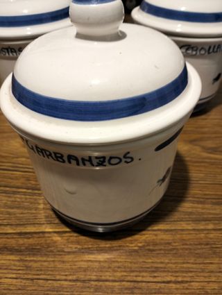 Mortero y mano de madera