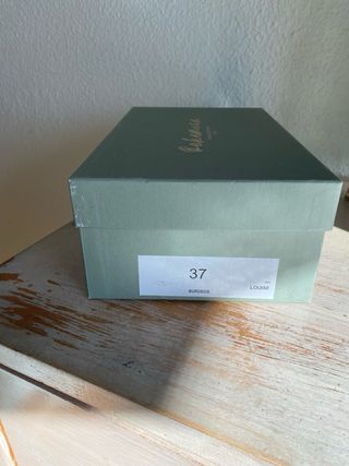 Zapatos de piel Bohemian Shoes burdeos.