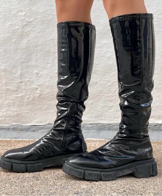 Stivali alti neri effetto vernice – Taglia 39
