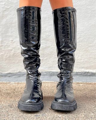 Stivali alti neri effetto vernice – Taglia 39