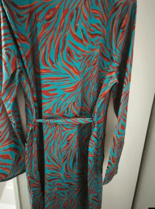 Vestido MIDI cruzado coral y turquesa