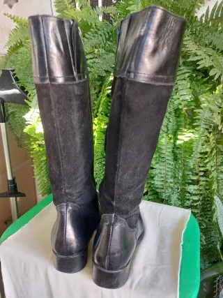 Stivali alti da donna neri