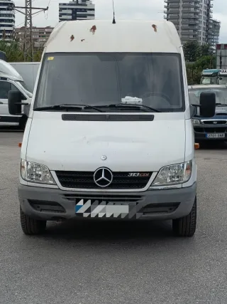 Mercedes-Benz Sprinter 2006