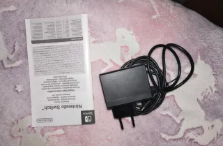 Nintendo Switch Lite Coral Animal Crossing Edición