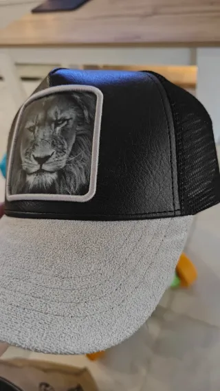 Gorra Black Angel León