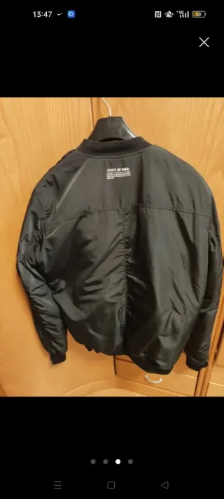 Chaqueta bomber negra Pull&Bear