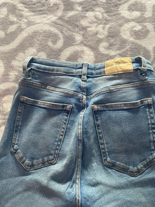 Pantalón Vaquero Zara Talla 36