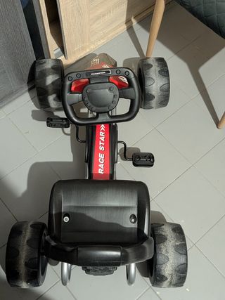 Kart a pedales Race Star para niños entre 2-4 años