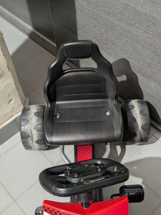 Kart a pedales Race Star para niños entre 2-4 años