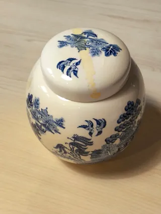 Tibor de cerámica inglés, motivos azules