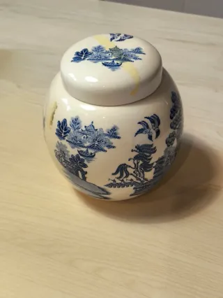 Tibor de cerámica inglés, motivos azules