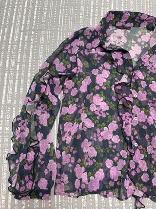 Camisa Zara floral manga larga