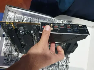 Scheda madre MSI MAG Z790 Tomahawk WiFi (LEGGI)