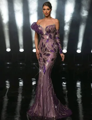 Vestido de fiesta morado y dorado