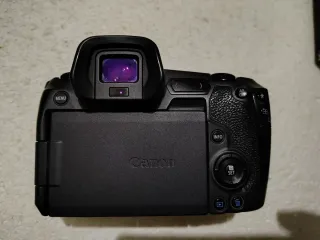 Canon R Mirrorless Fotocamera