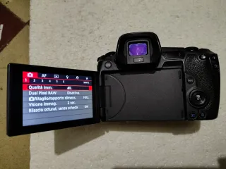 Canon R Mirrorless Fotocamera