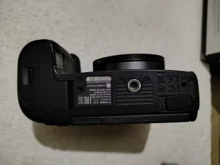 Canon R Mirrorless Fotocamera