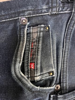 Vaqueros Diesel Slim Carrot hombre