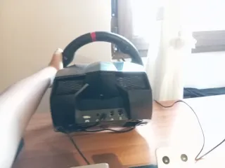 Volante PS4/PS5/PC con Pedales y Base