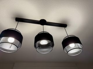 Lámpara colgante negra 3 luces