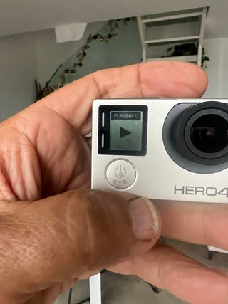 GoPro Hero 4 Silver + 30 Accesorios