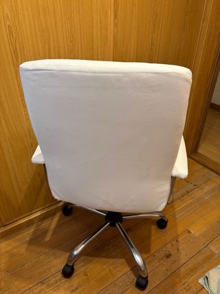 Silla de oficina El Corte Inglés blanca