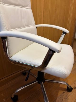 Silla de oficina El Corte Inglés blanca