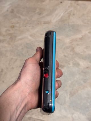 Nintendo 2DS XL Negra y Azul