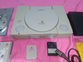 PlayStation 2 PS2 ps1 con giochi e accessori